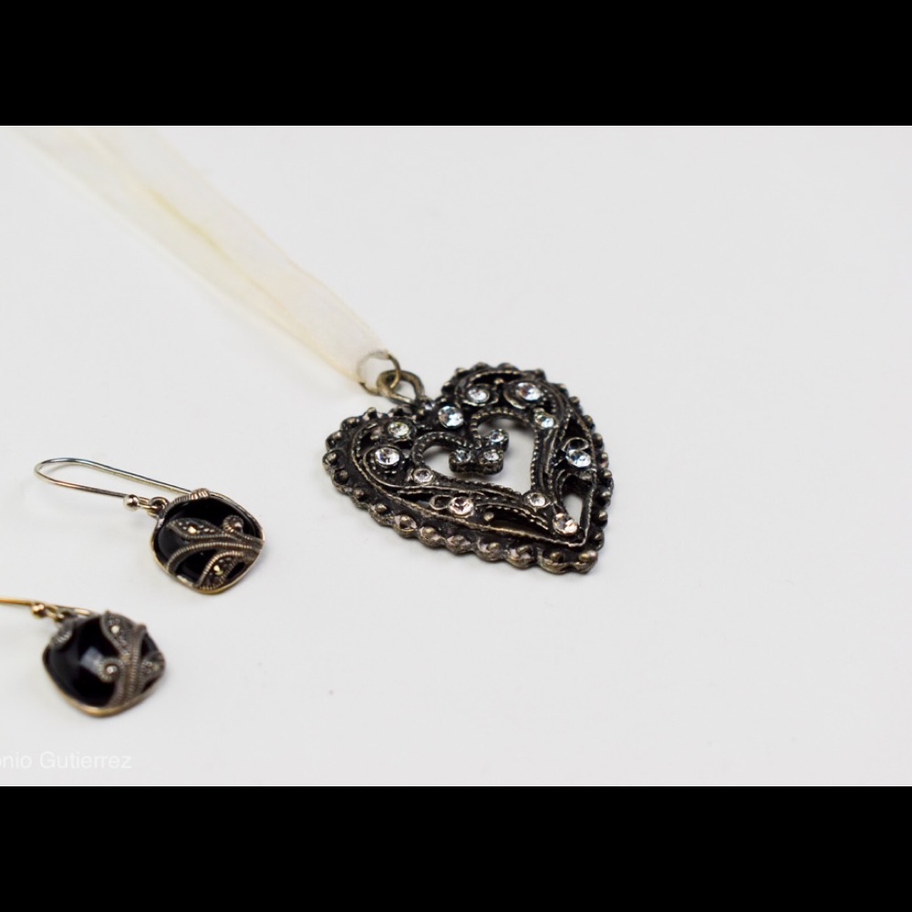Thailand the earring set